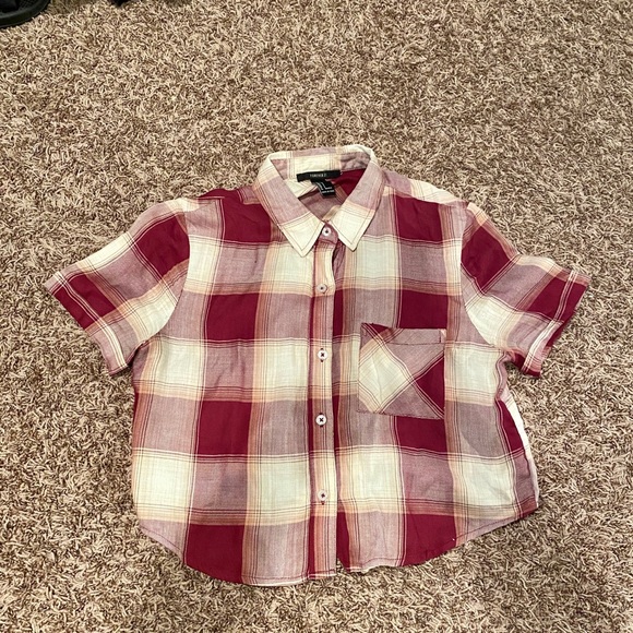 Burgundy plaid button down crop top - Picture 3 of 3